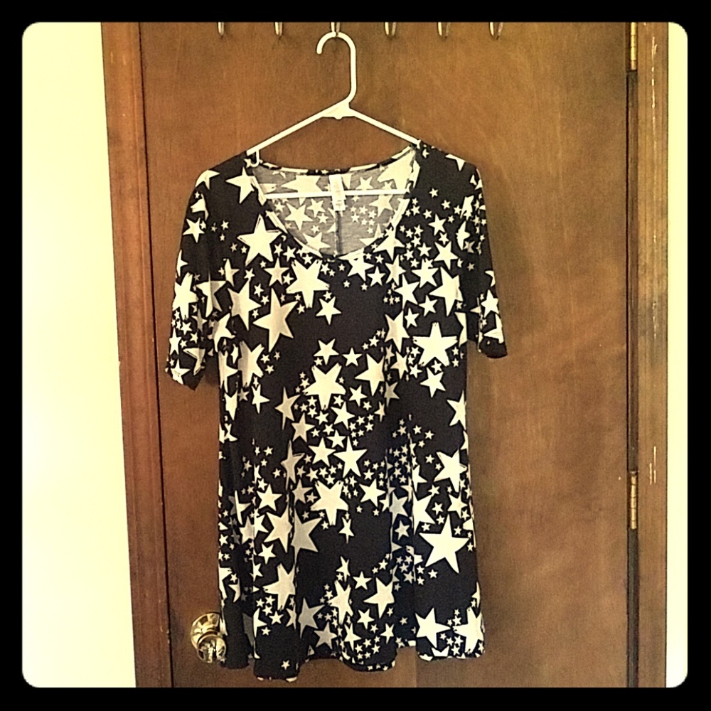 LuLaRoe Perfect Tee